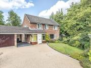 4 Bedroom Detached House For Rent In Farnham, Surrey