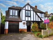 4 bedroom detached house for rent in Flora Grove, St...