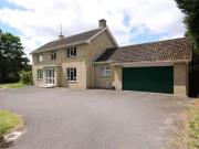 4 bedroom detached house for rent in Frome Road,...