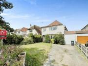 4 Bedroom Detached House For Rent In Goring by sea