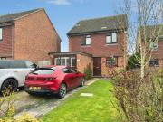 4 bedroom detached house for rent in Hawden Close...