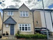 4 bedroom detached house for rent in Hawthorne Road,...