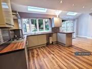 4 bedroom detached house for rent in Knightwick...