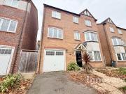4 bedroom detached house for rent in Ley Hill Farm Road,...