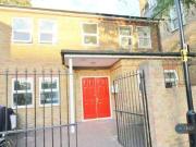 4 Bedroom Detached House For Rent In London