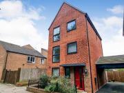 4 Bedroom Detached House For Rent In Meadows, Nottingham