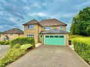 4 bedroom detached house for rent in Mill Square,...