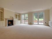 4 bedroom detached house for rent in Northcliffe Drive,...