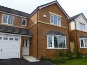4 bedroom detached house for rent in Queens Court...