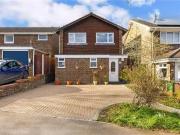 4 bedroom detached house for rent in Ranleigh Walk,...