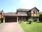 4 bedroom detached house for rent in Redgrove Park,...