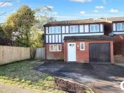 4 bedroom detached house for rent in Swan Mead,...