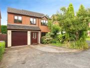 4 bedroom Detached House for sale, Chapmans Close,...