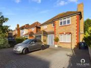 4 bedroom Detached House for sale, Gainsborough Avenue,...