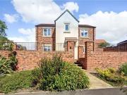 4 bedroom Detached House for sale, Holmfirth Close,...