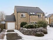 4 bedroom detached house for sale in 4 Green Meadow...