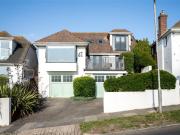 4 bedroom detached house for sale in Arundel Drive East,...
