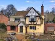 4 bedroom detached house for sale in Ashford Road,...