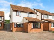 4 bedroom detached house for sale in Ashton Close,...