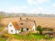 4 Bedroom Detached House For Sale In Aylesbury,...