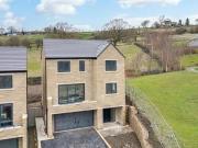 4 Bedroom Detached House For Sale In Baildon, West Yorkshire