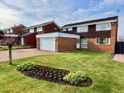 4 bedroom detached house for sale in Battenhall Road,...