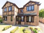 4 Bedroom Detached House For Sale In Beaumont Gardens