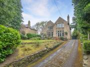4 bedroom detached house for sale in Beaumont Park Road,...