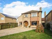 4 bedroom detached house for sale in Beck Road Isleham CB7