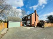 4 bedroom detached house for sale in Blackthorn Drive...