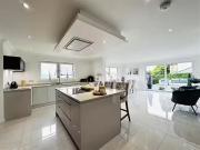 4 Bedroom Detached House For Sale In Broadleaf Court,...