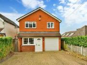 4 bedroom detached house for sale in Bull Lane Newington...