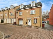4 bedroom detached house for sale in Carnoustie Drive,...