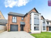 4 bedroom detached house for sale in Celandene Gardens,...