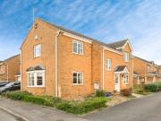 4 bedroom detached house for sale in Chapmans Drive, Old...