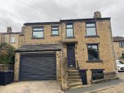 4 bedroom detached house for sale in Crag Hill Road,...