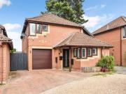 4 bedroom detached house for sale in Crispin Close Locks...