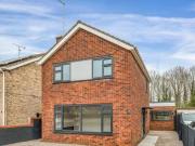 4 Bedroom Detached House For Sale In Dogsthorpe,...