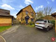 4 bedroom detached house for sale in Dovedale, Luton, LU2