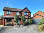 4 Bedroom Detached House For Sale In East Hunsbury