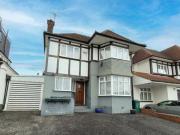 4 Bedroom Detached House For Sale In Edgware