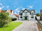 4 bedroom detached house for sale in Elmesthorpe Lane...