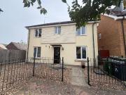 4 bedroom detached house for sale in Farrow Avenue,...
