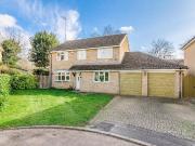 4 bedroom detached house for sale in Fienesgate,...