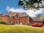 4 bedroom detached house for sale in Fouracres Close...