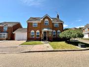 4 bedroom detached house for sale in Gatehill Gardens,...
