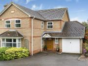 4 bedroom detached house for sale in Glyncastle,...