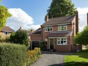 4 bedroom detached house for sale in Grove Park Barlby...