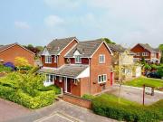 4 Bedroom Detached House For Sale In Hinchingbrooke...