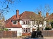 4 Bedroom Detached House For Sale In Hitchin